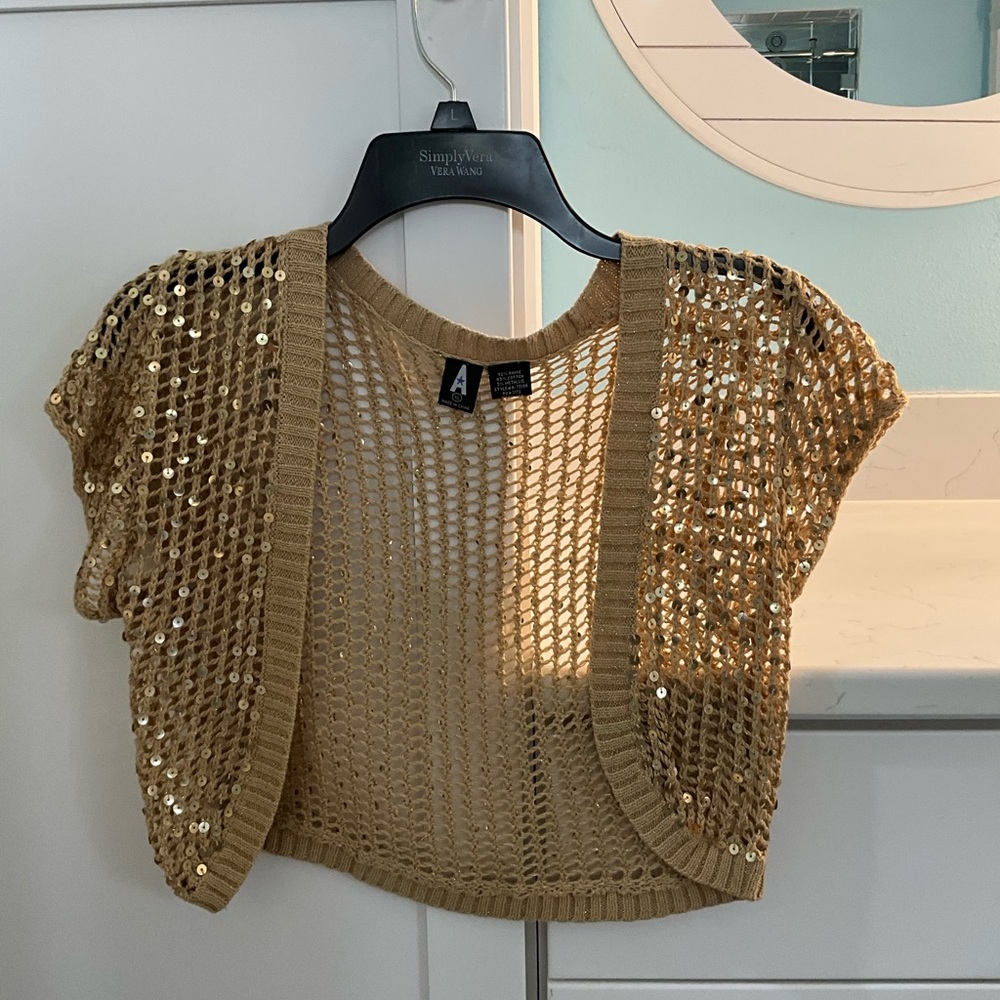 Gold sequin shoulder jacket